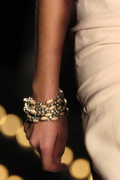 Look 17